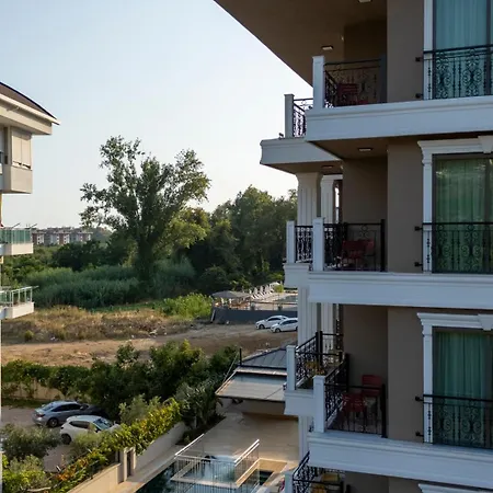 Loovox Hotel *